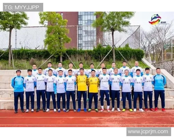 桂林足球俱乐部奋勇争先全力冲击新赛季目标展现团队精神与拼搏精神 桂林足球俱乐部奋勇争先全力冲击新赛季目标展现团队精神与拼搏精神